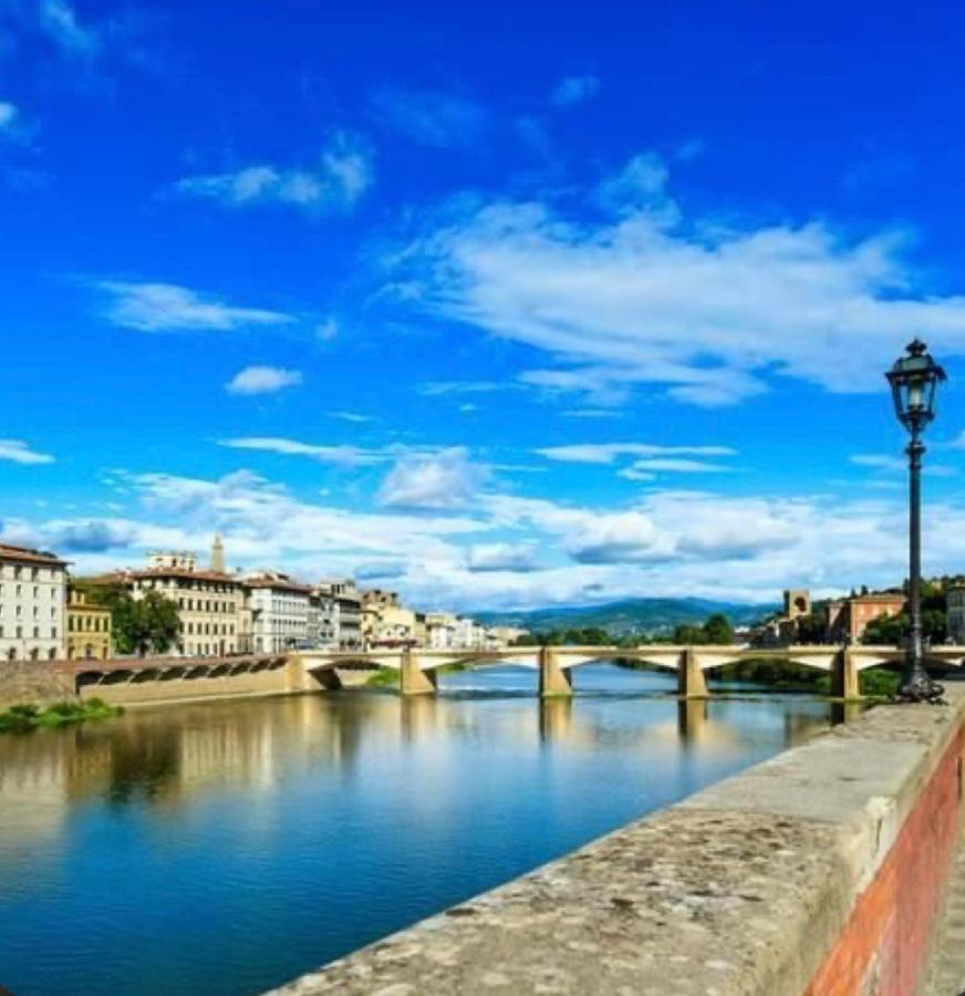 Cozy Classic Italian House Near Santa Croce, On The Lungarno Apartment Florence Exterior photo